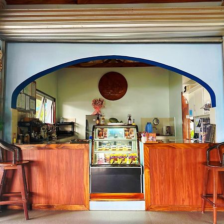 טאיטאי Casa Rosa Inn And Restaurant מראה חיצוני תמונה