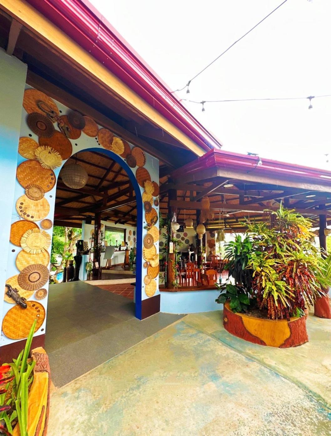 טאיטאי Casa Rosa Inn And Restaurant מראה חיצוני תמונה